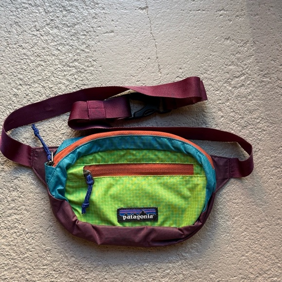 Patagonia ultra light black hole mini hip pack - Picture 1 of 5